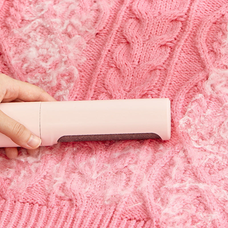 CLEAN™ Reusable Pet Hair Remover – Self-Cleaning Lint Roller for Furniture, Clothes & Car